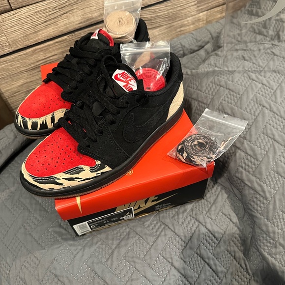 Nike Jordan 1 lows sole fly size 5.5y - Picture 1 of 2